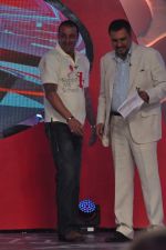 Sanjay Dutt at NDTV_s Suppport My School telethon in Yashraj on 18th Sept 2011 (11).JPG